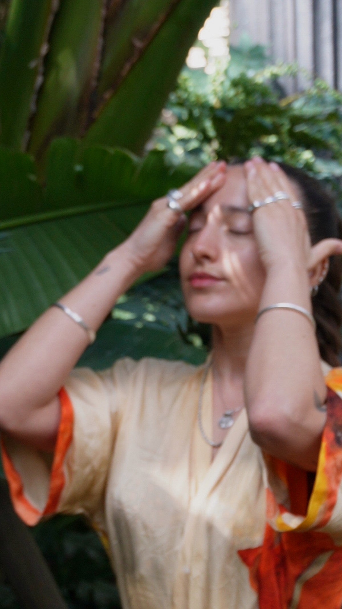 A gentle botanical oil cleanser infused with nettle and yarrow to detoxify skin